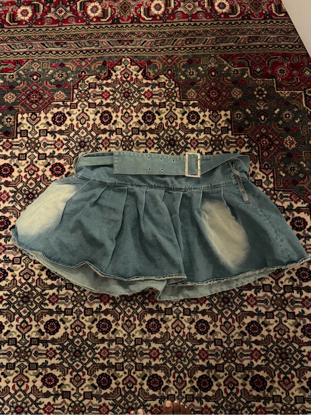 PrettyLittleThing Blue Washed Denim Pleated Belted Mini Skirt